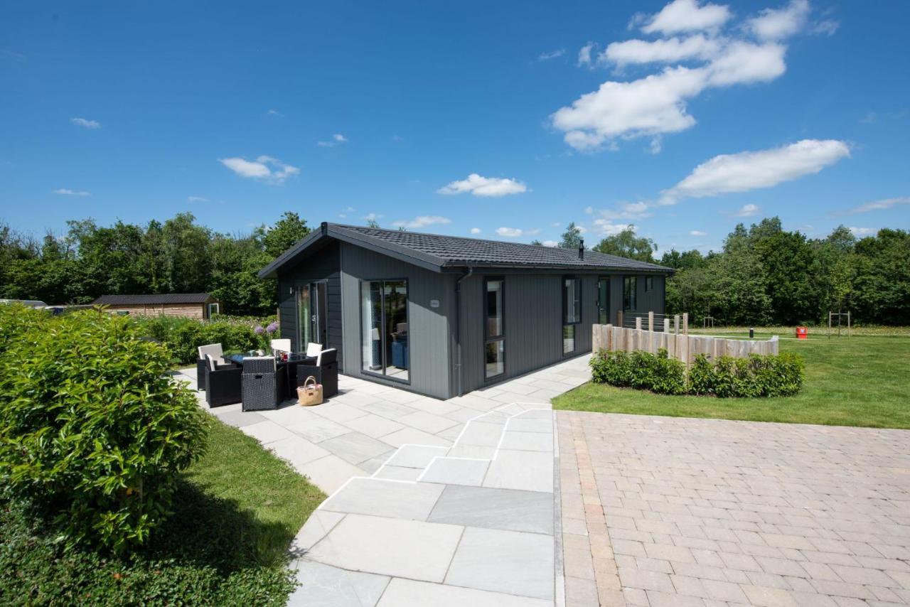 Buttercup Lodge, 33 Roadford Lake Lodges Lifton Εξωτερικό φωτογραφία