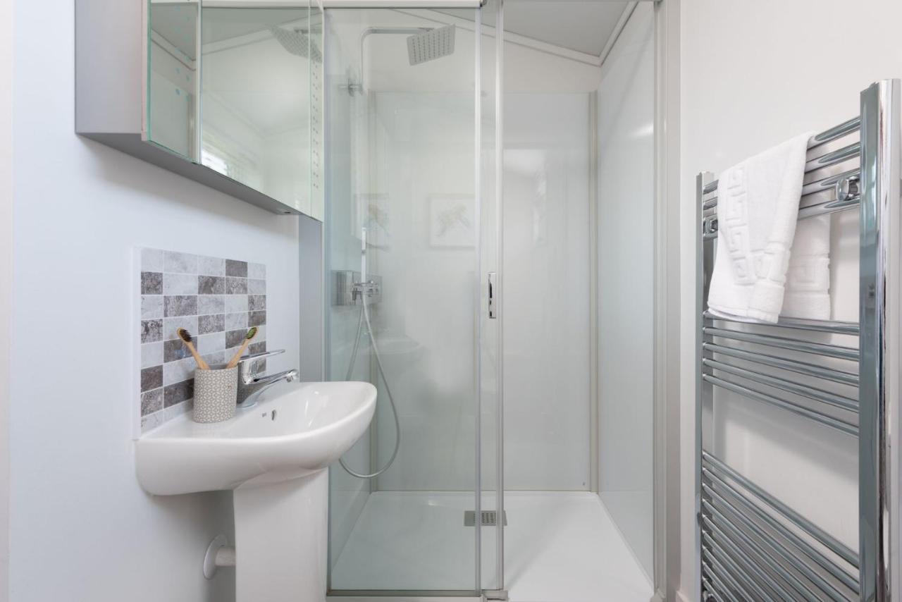 Buttercup Lodge, 33 Roadford Lake Lodges Lifton Εξωτερικό φωτογραφία
